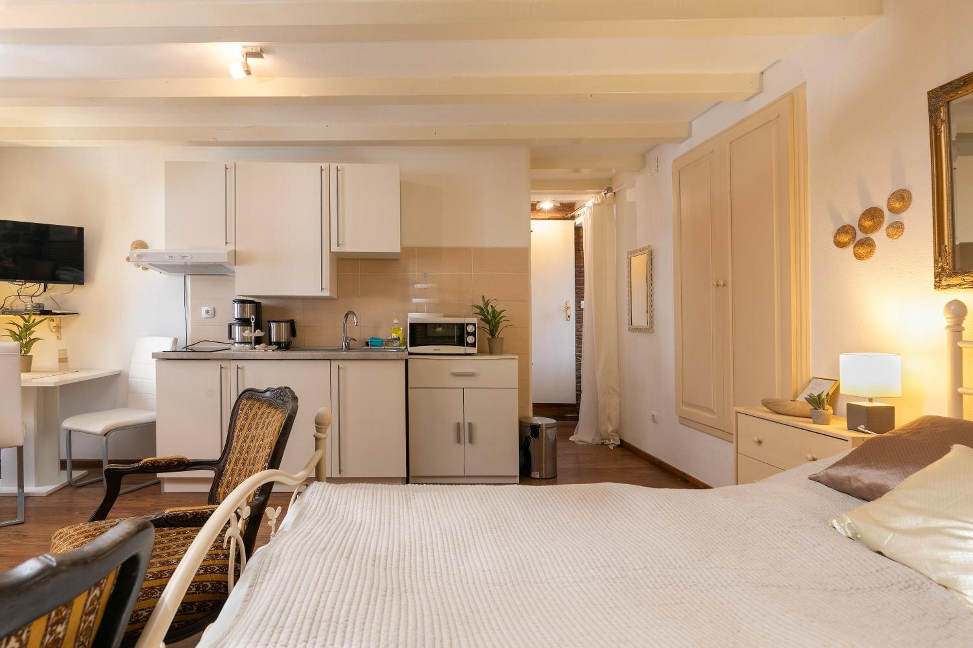 Duplex Apartment Camelia In Charming Old Town ロヴィニ エクステリア 写真